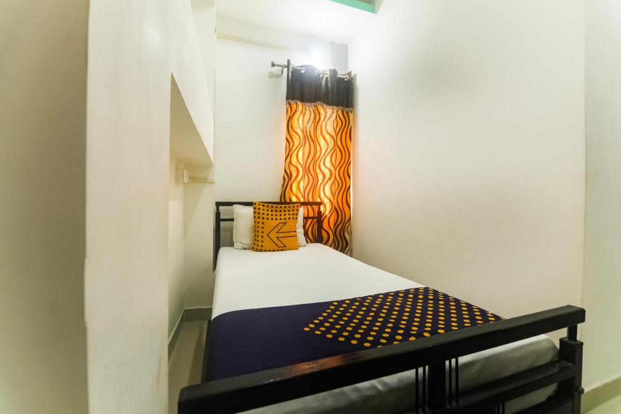 Flagship 75751 Hotel Surya Bahadrabad Eksteriør bilde