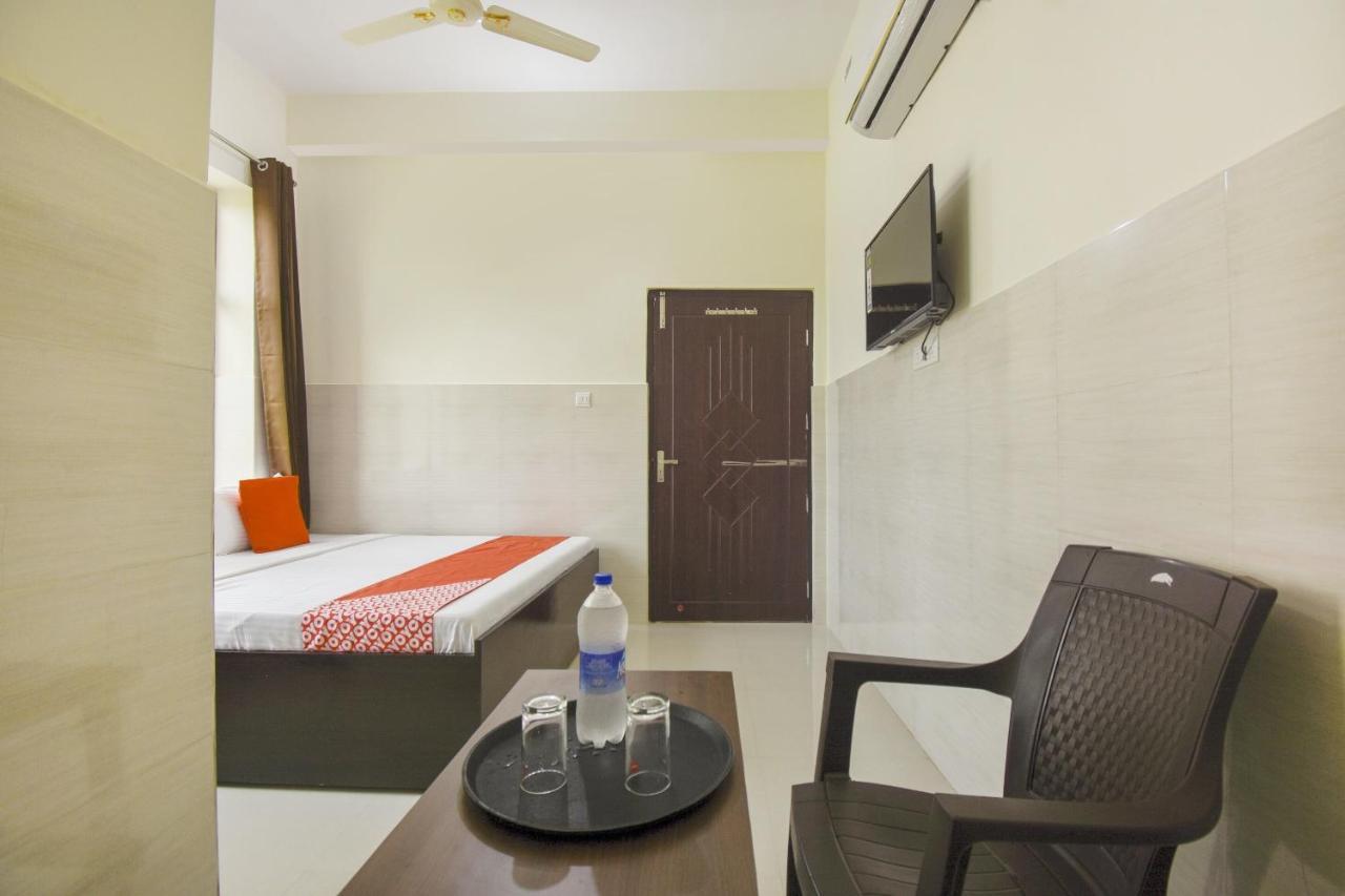 Flagship 75751 Hotel Surya Bahadrabad Eksteriør bilde