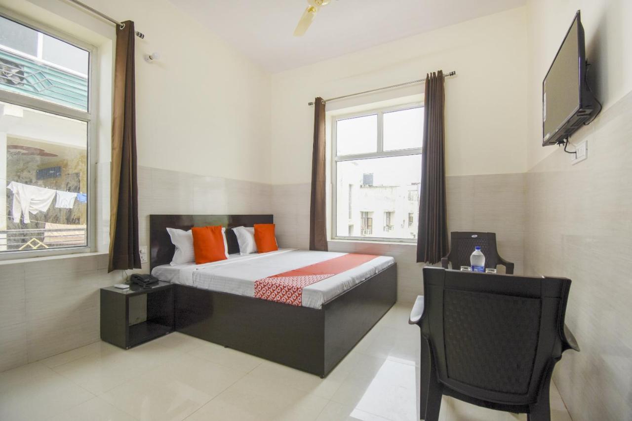 Flagship 75751 Hotel Surya Bahadrabad Eksteriør bilde