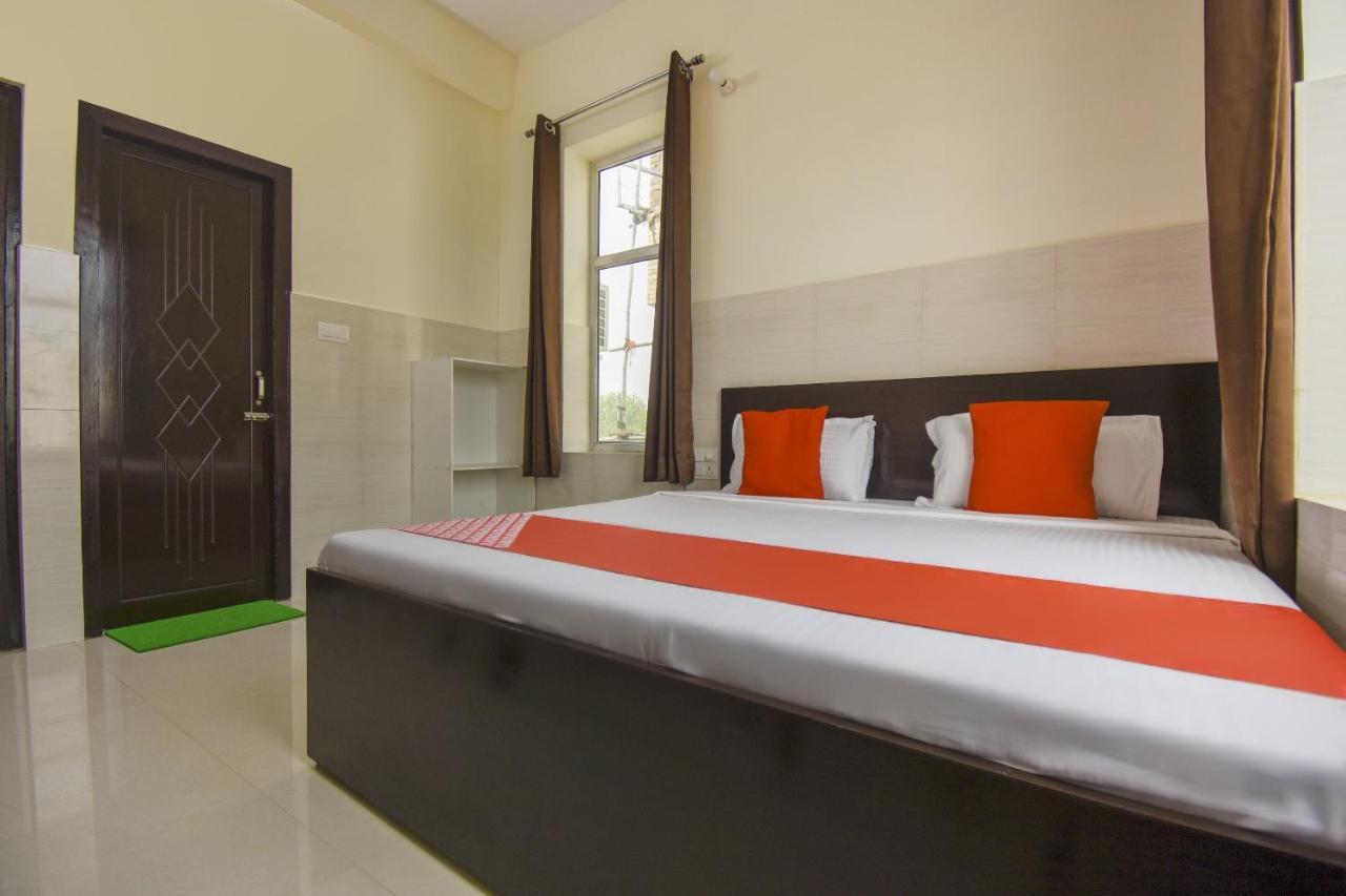 Flagship 75751 Hotel Surya Bahadrabad Eksteriør bilde